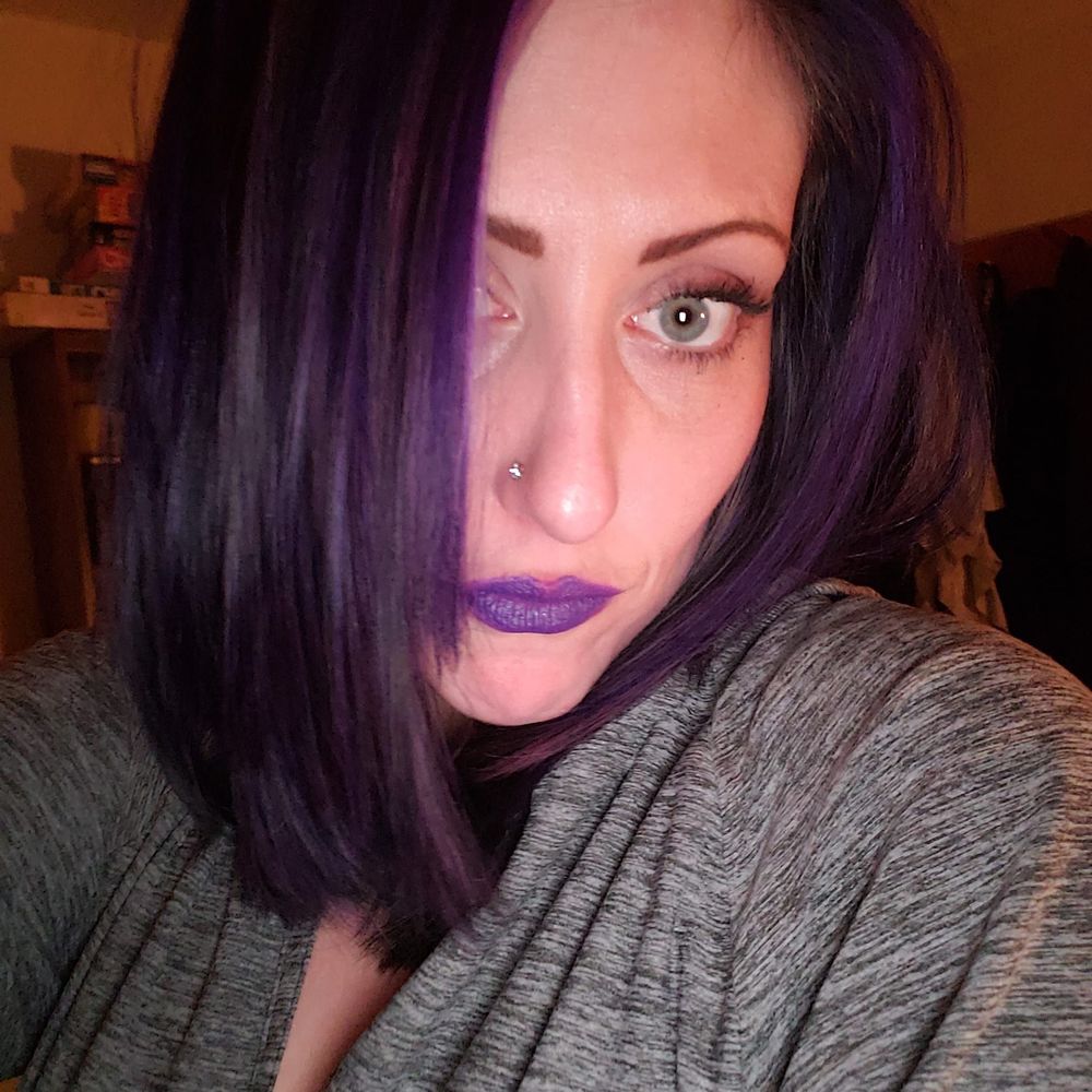 Meet your Posher, Stephany